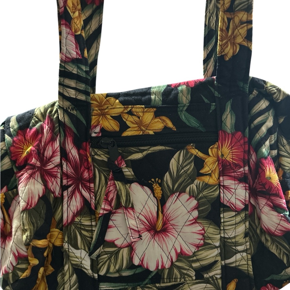Medium handmade quilted purse w/ built in change purse, tropical floral pattern - Picture 2 of 3